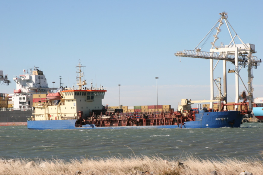 Dredgers slide 01 of 03
