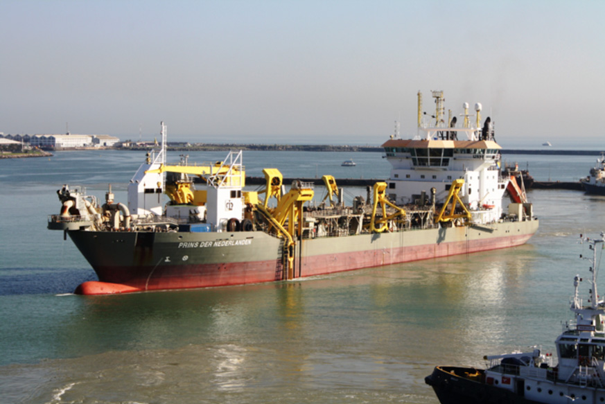 Dredgers slide 02 of 03